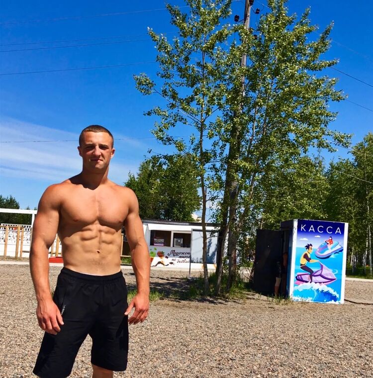  ,   Alexander, 25 ,   ,   