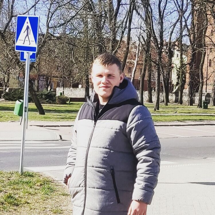  29627363  Vlad, 26 ,    