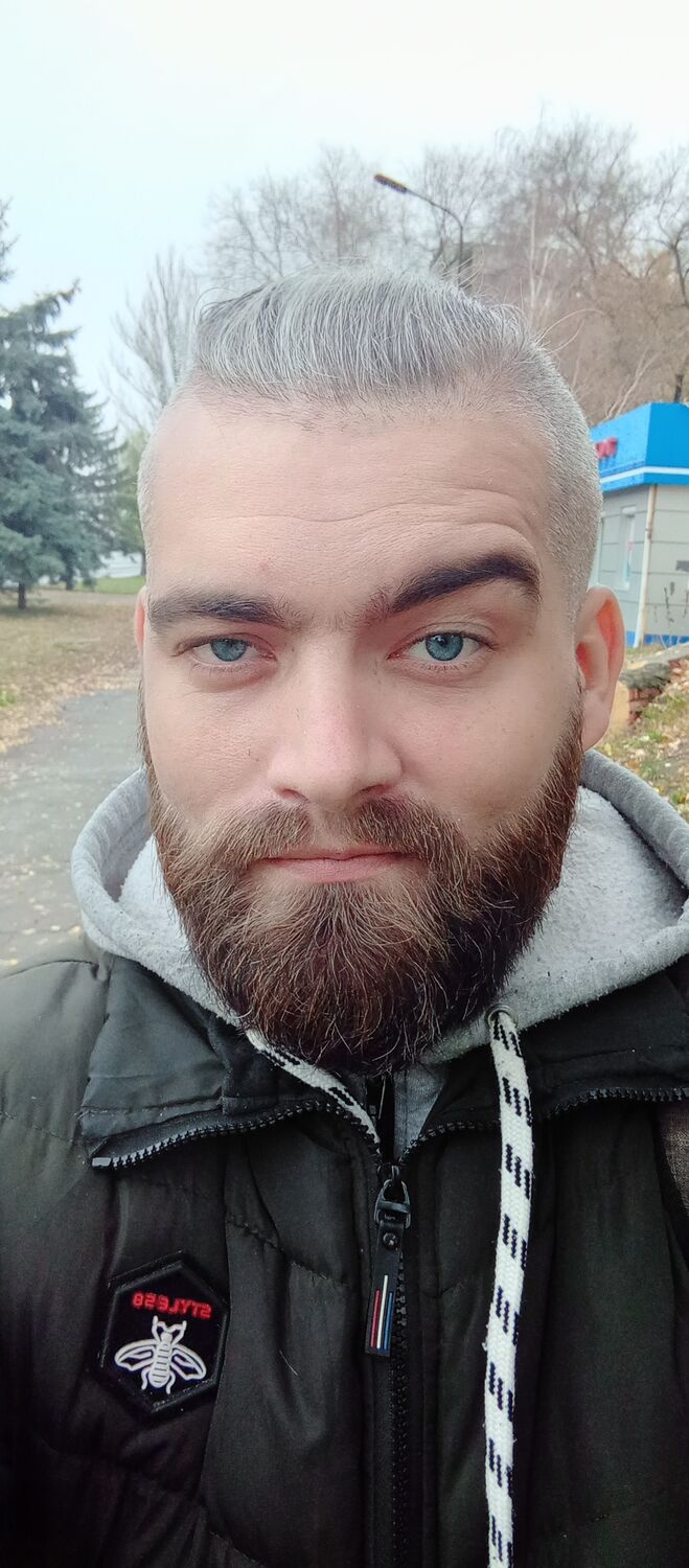  ,   Vladislav, 36 ,   ,   