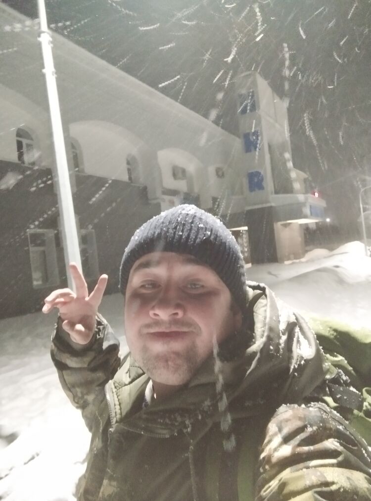  48289543  , 33 ,    