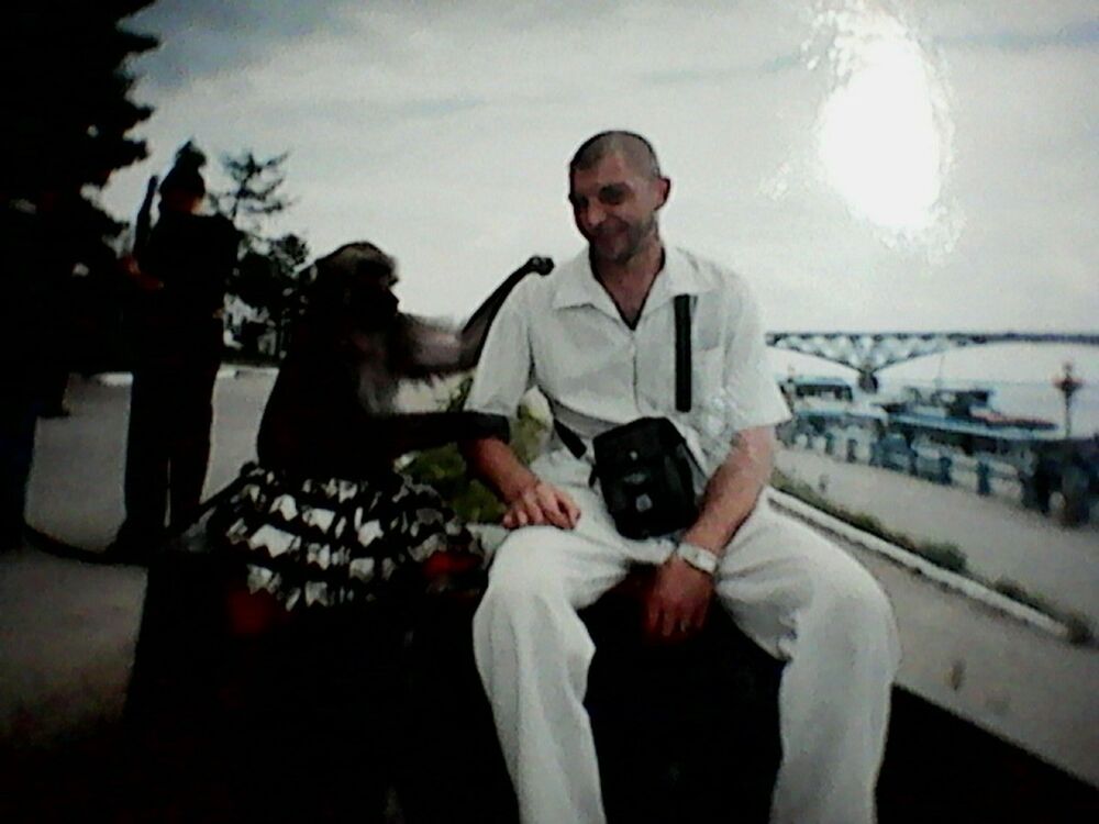  ,   Denis, 48 ,   ,   , c 