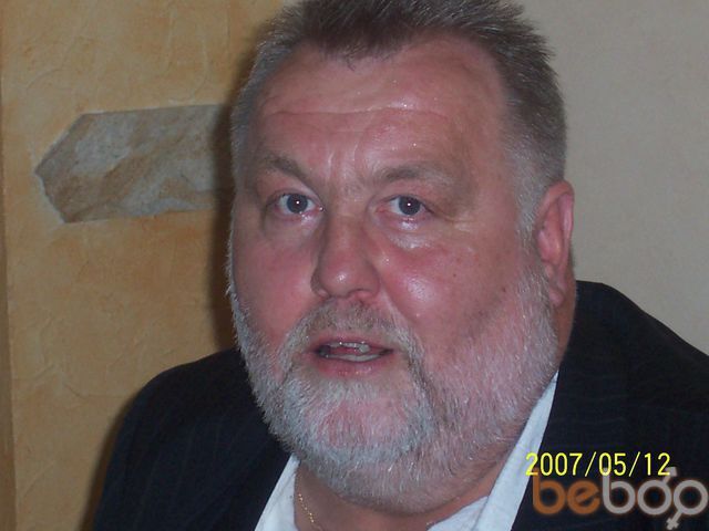  1042743  Viktor, 65 ,    