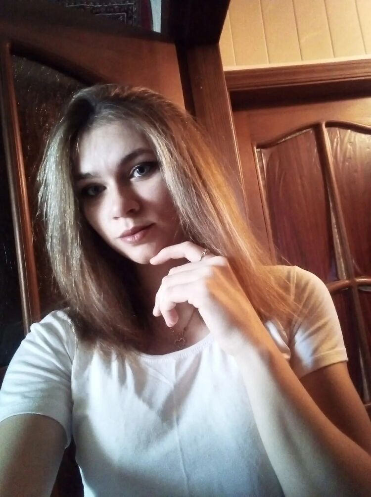  ,   Tanya, 24 ,   