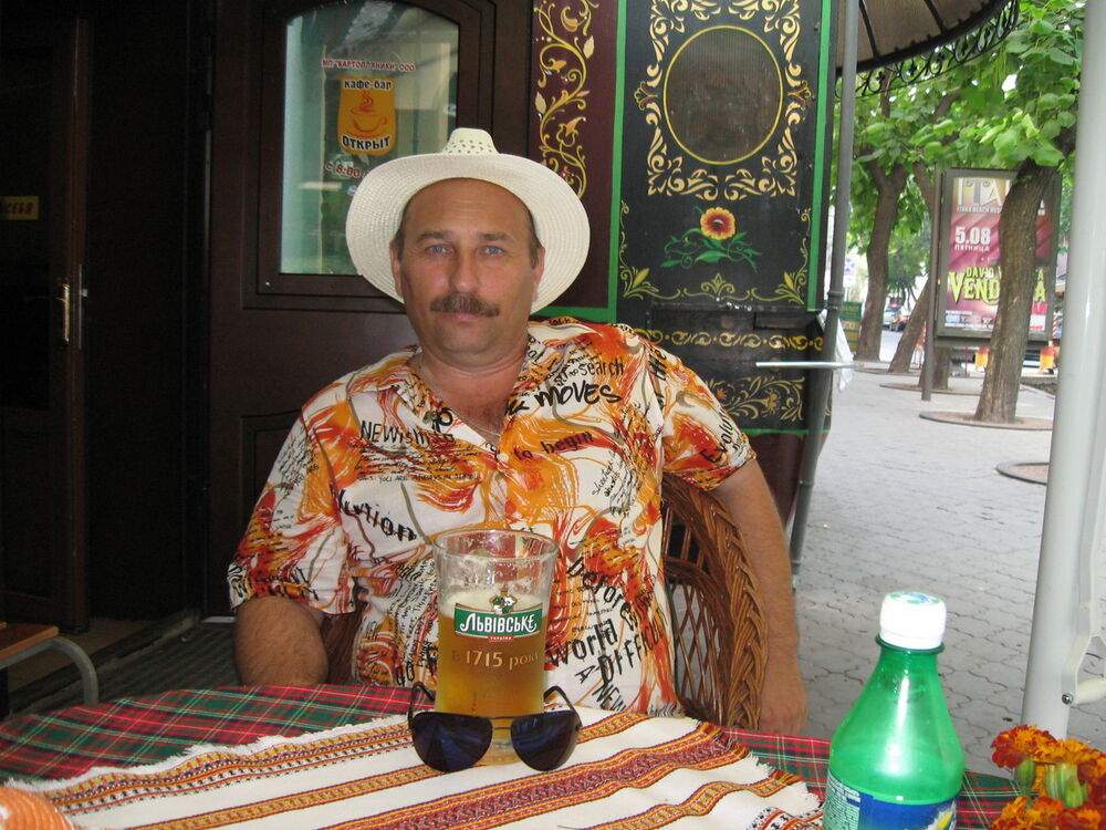  ,   Evgeny, 60 ,   