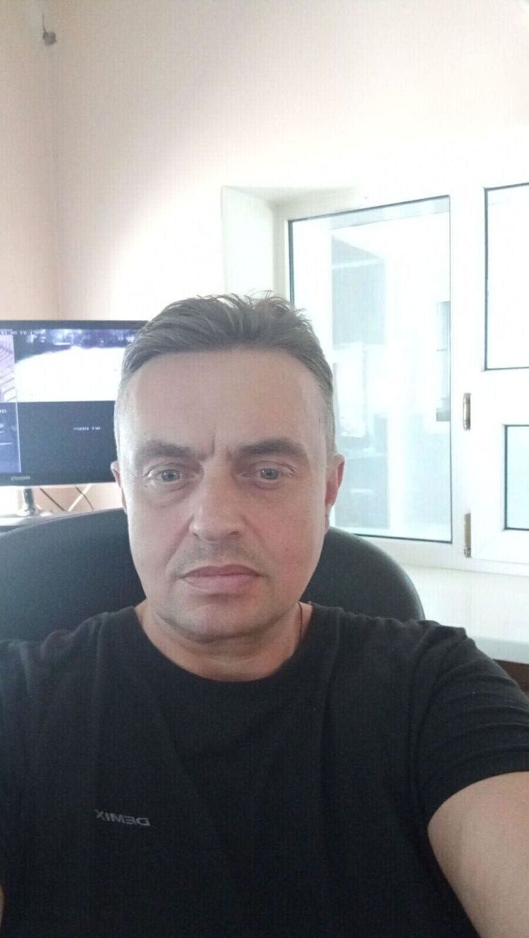  30301663  , 49 ,    