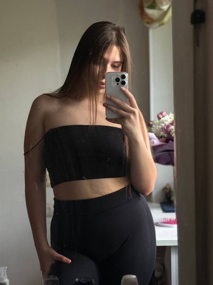  53315373  Kristinka, 22 ,    