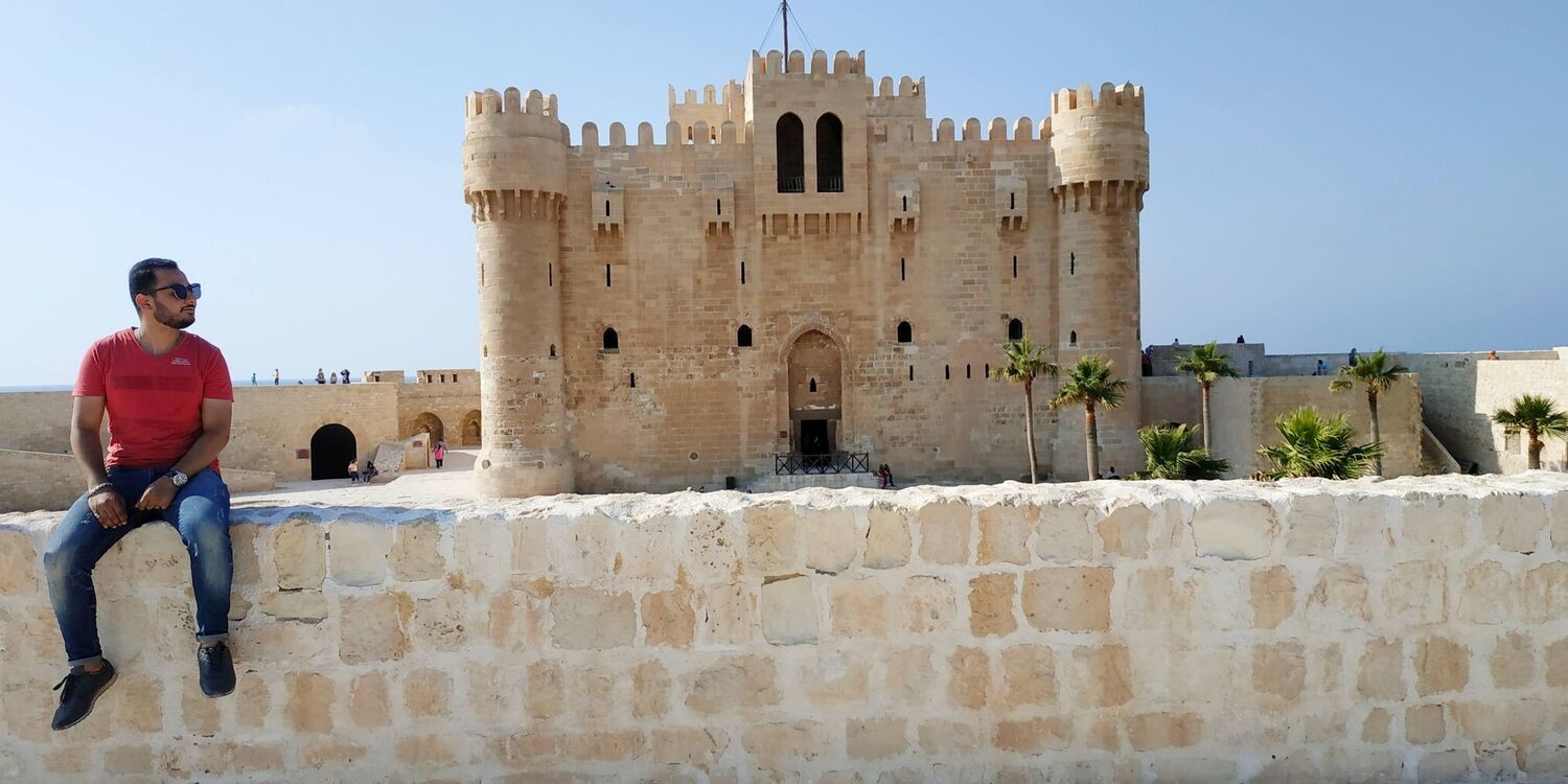  42097573  , 30 ,    Al Ghardaqah