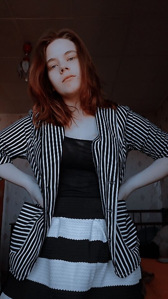  ,   Vlada, 21 ,   ,   , c 