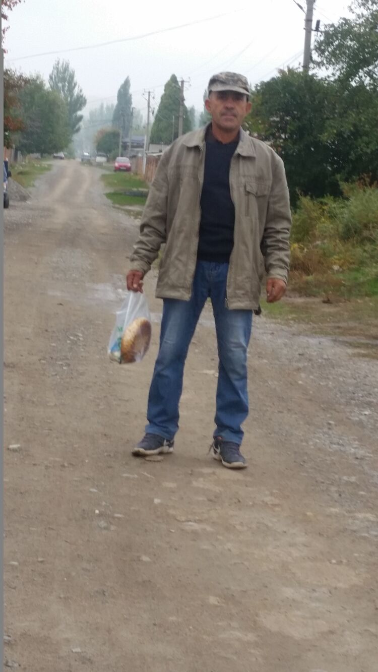  46877153  , 51 ,    