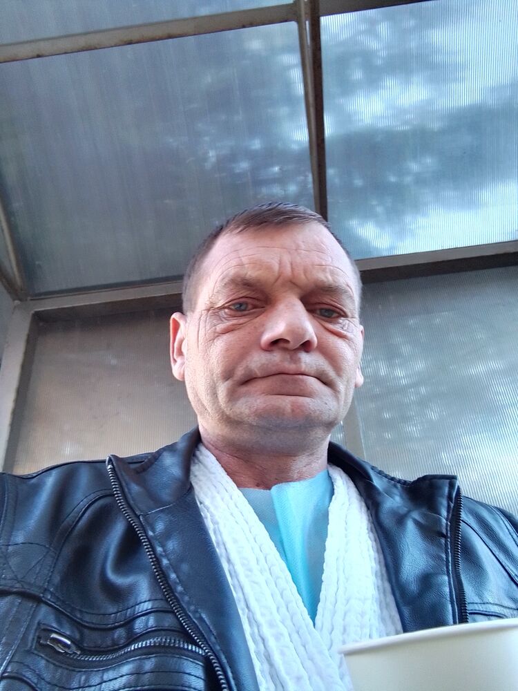  48292773  , 46 ,    