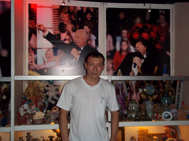  7147223  Otabek, 39 ,    