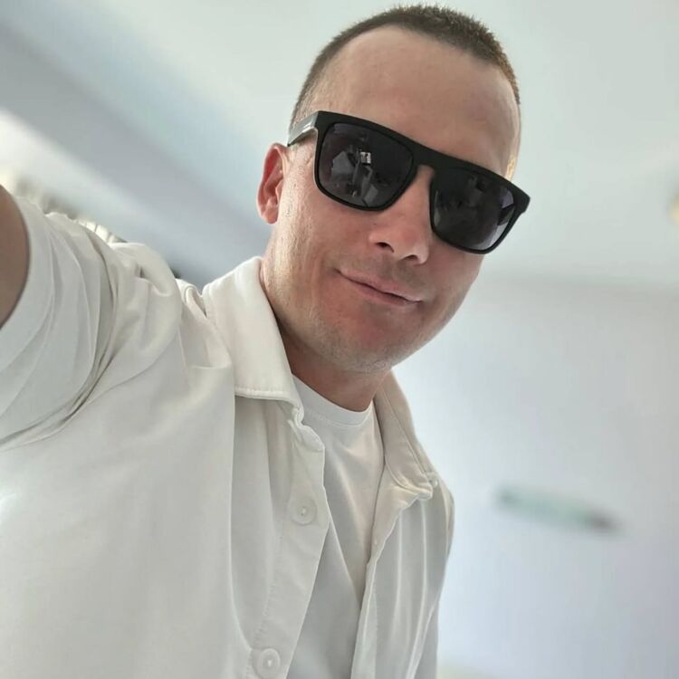  ,   , 37 ,   c 