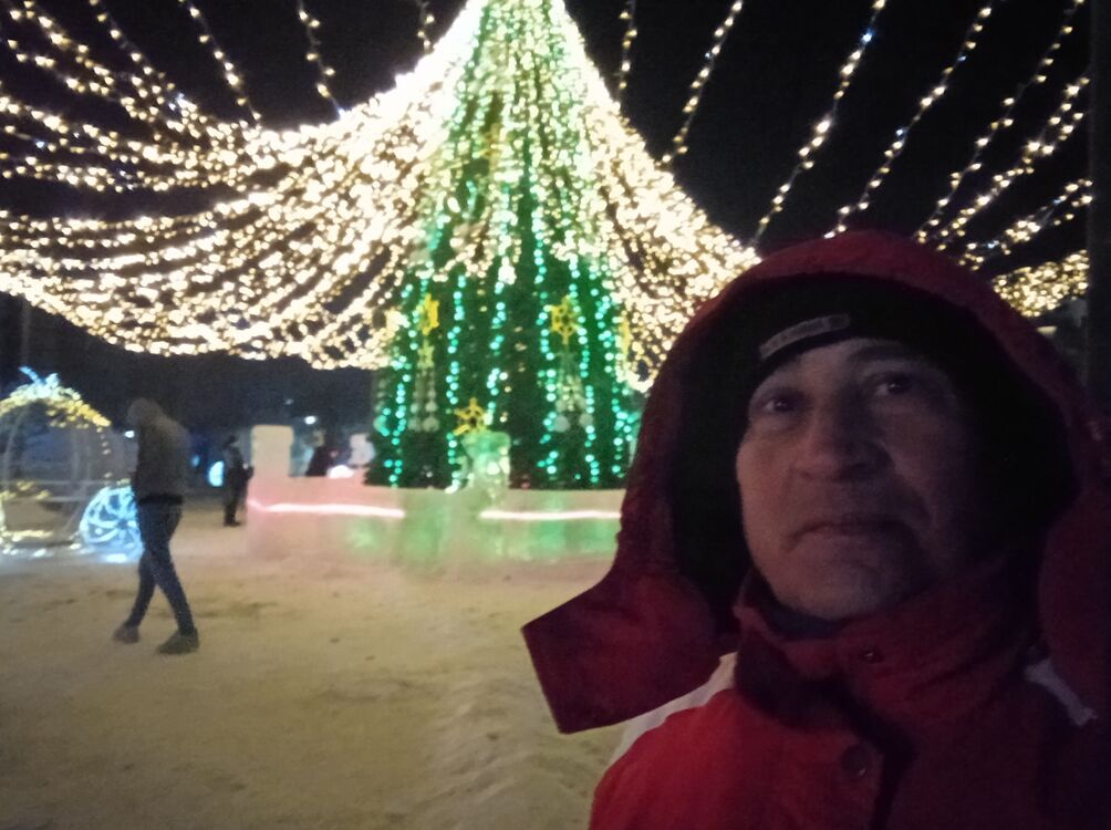  40242523  Tuncay, 57 ,    
