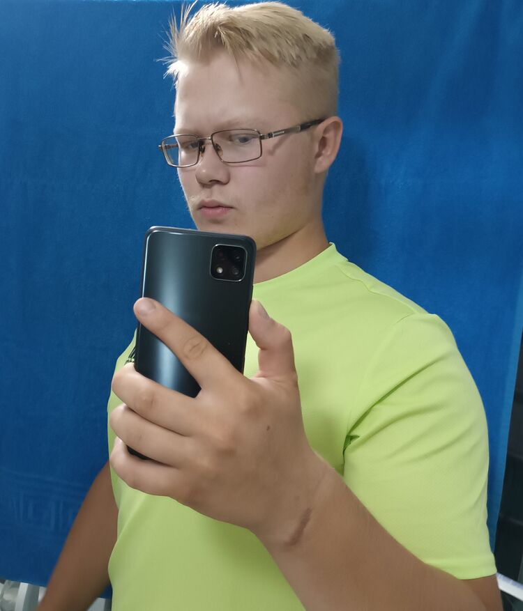  28008703  , 23 ,    