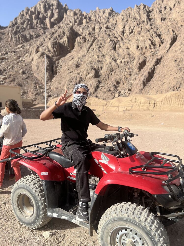  50955903  Yousef, 19 ,    