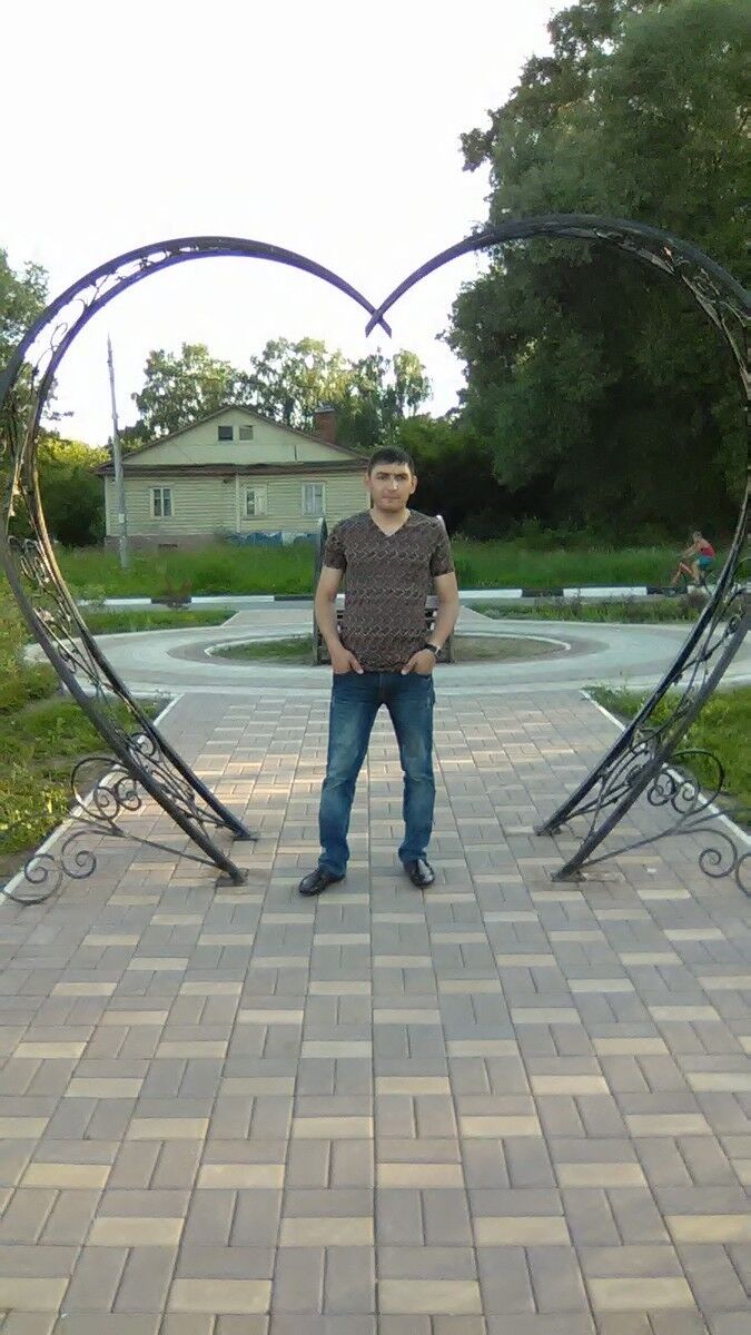  ,   Artur, 35 ,   ,   , c 