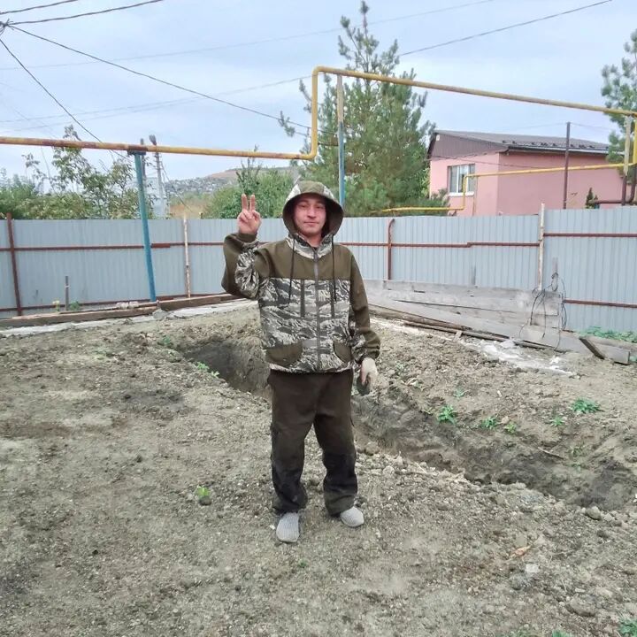  47848843  , 32 ,    
