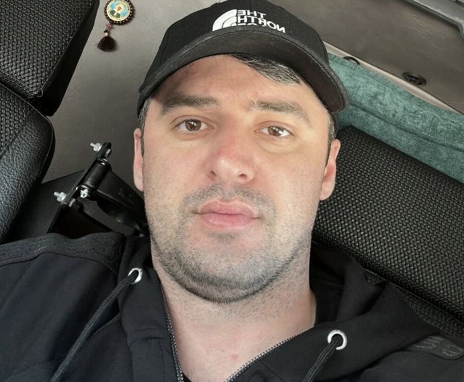  53022833  , 33 ,    