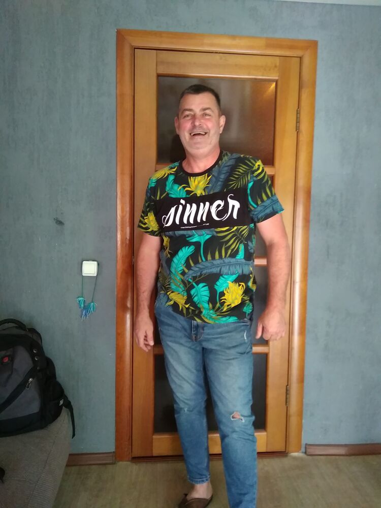  27588913  , 57 ,    