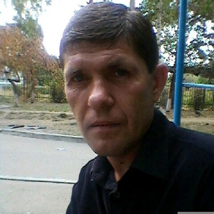  42422873  , 53 ,    