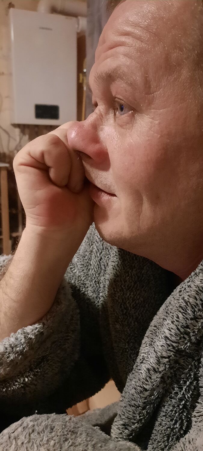  34244753  Vladimir, 48 ,    
