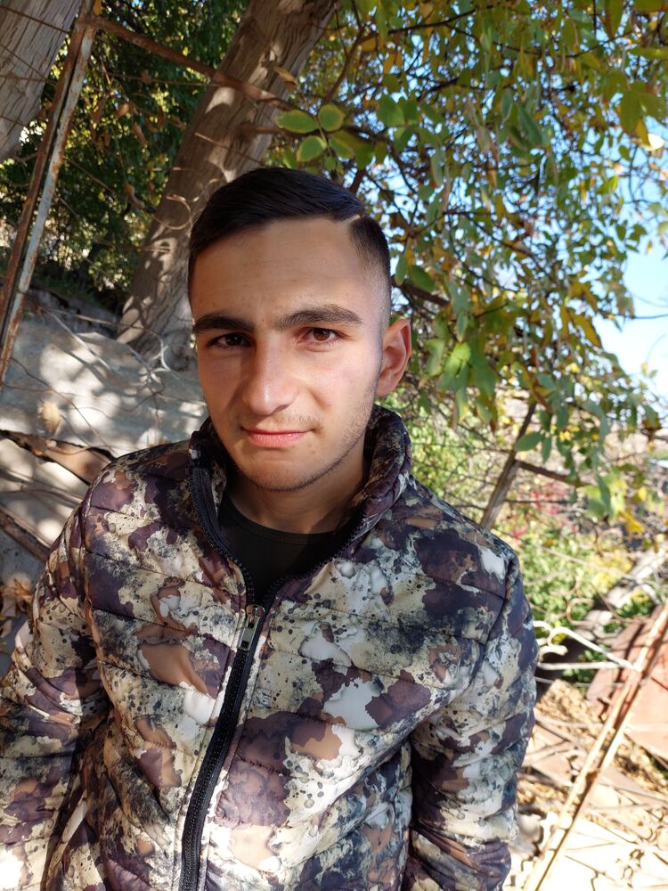 ���� 39377423 ����� Edgar, 25 ���, ���� ���������� � �������