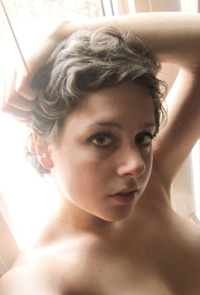 20951603  Cristina, 37 ,    