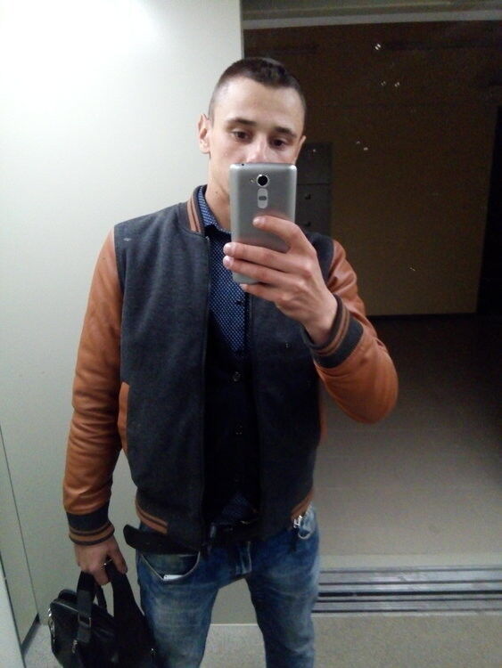  13631743  Igor, 35 ,    