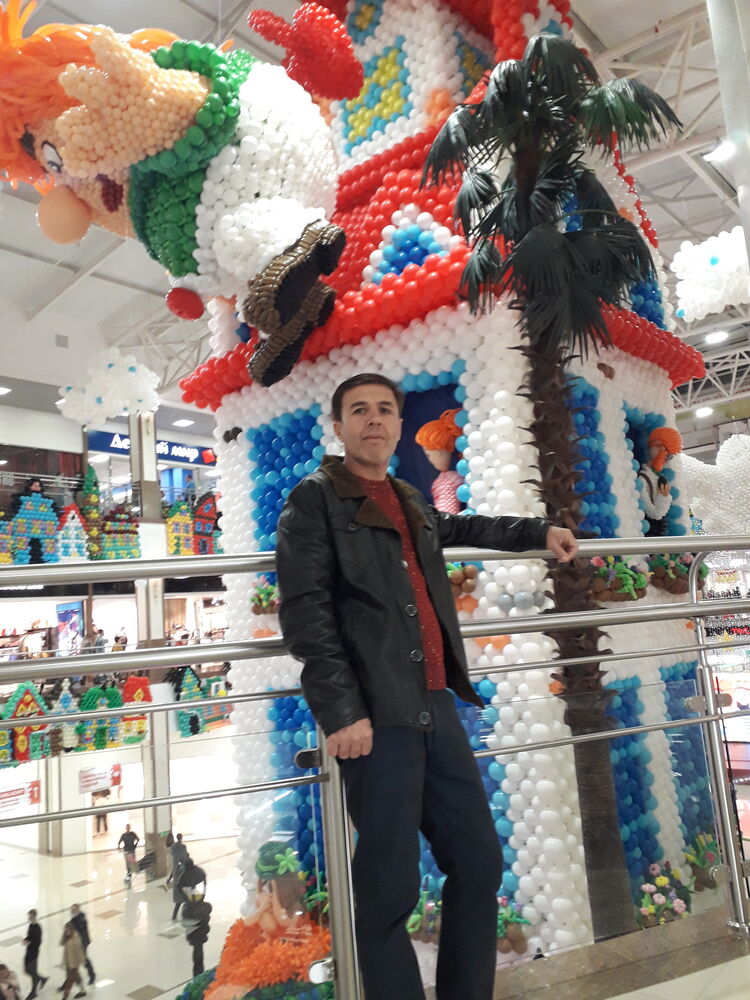  ,   Ali, 47 ,   c 