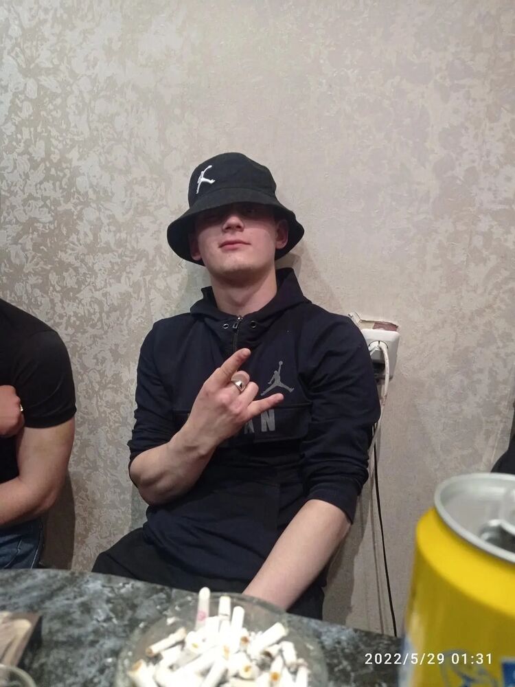  29104333  Nikolay, 25 ,    