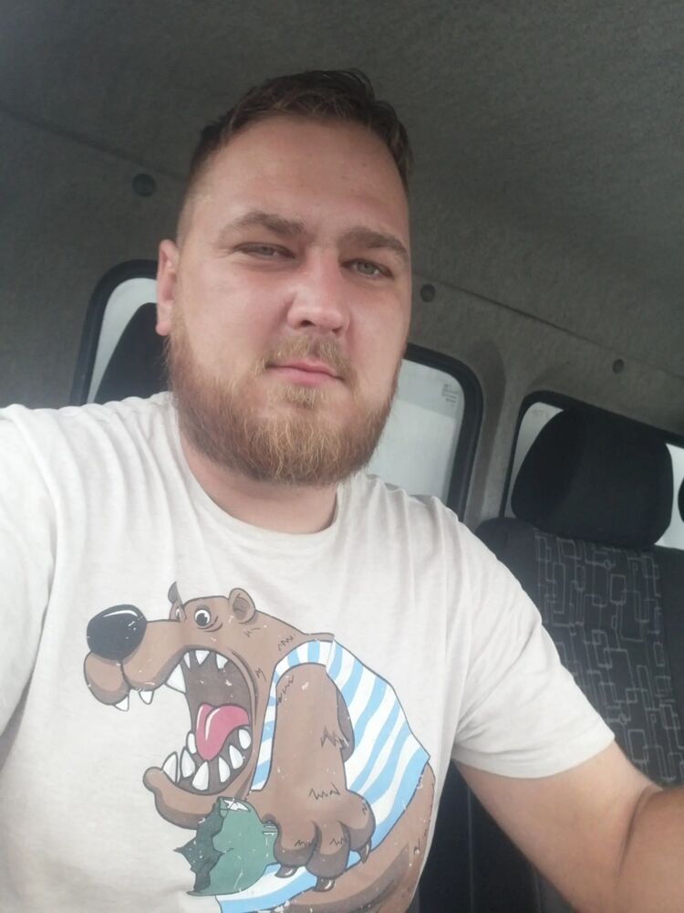  ,   Oleg, 32 ,   ,   