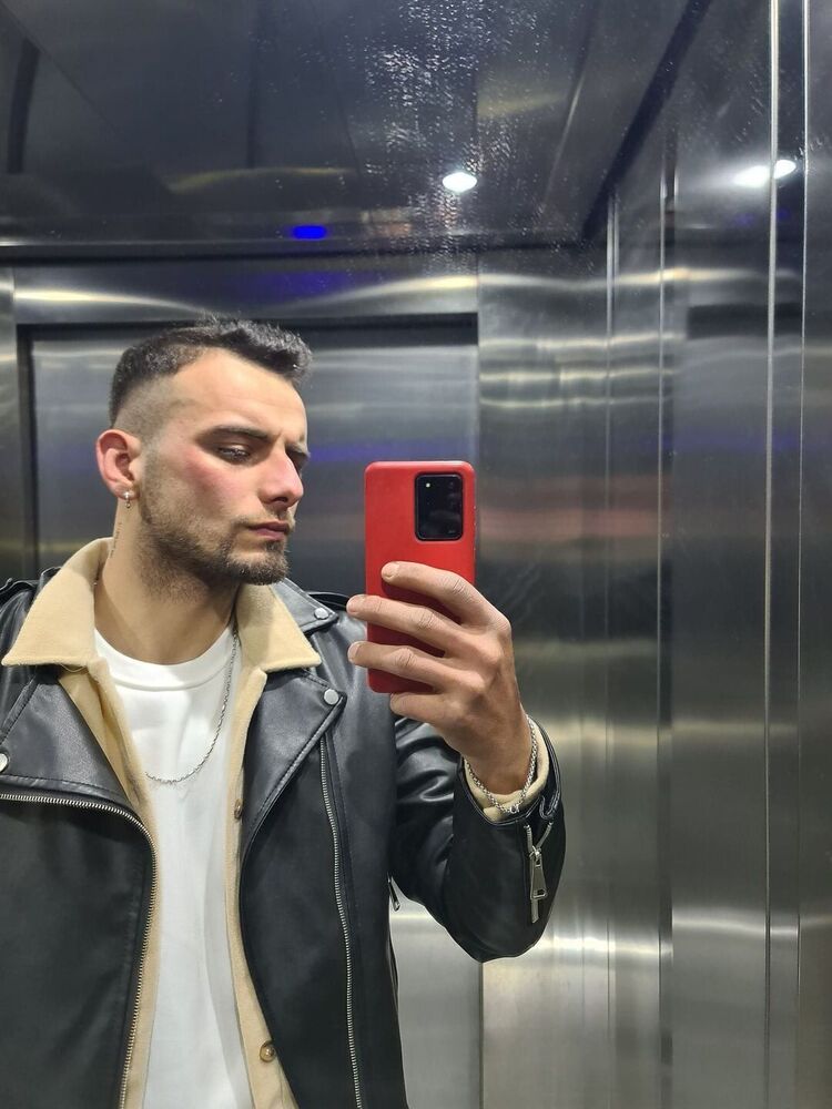  ,   Furkan, 24 ,   ,   , c , 