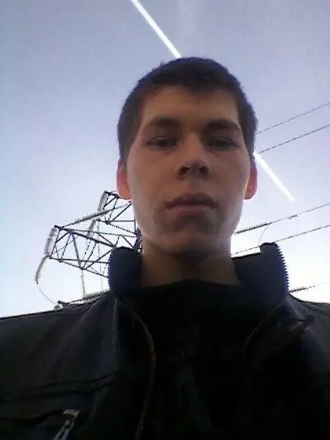  48066093  , 32 ,    