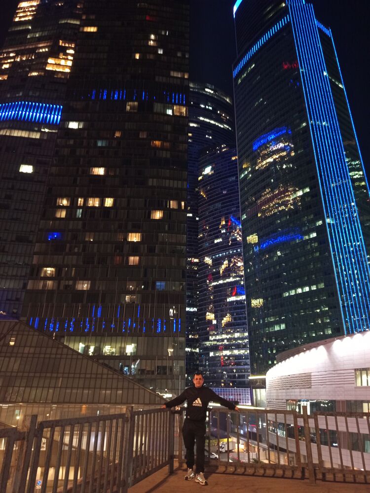  52017423  Ervand, 38 ,    