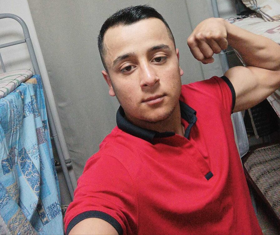  52885813  , 26 ,    