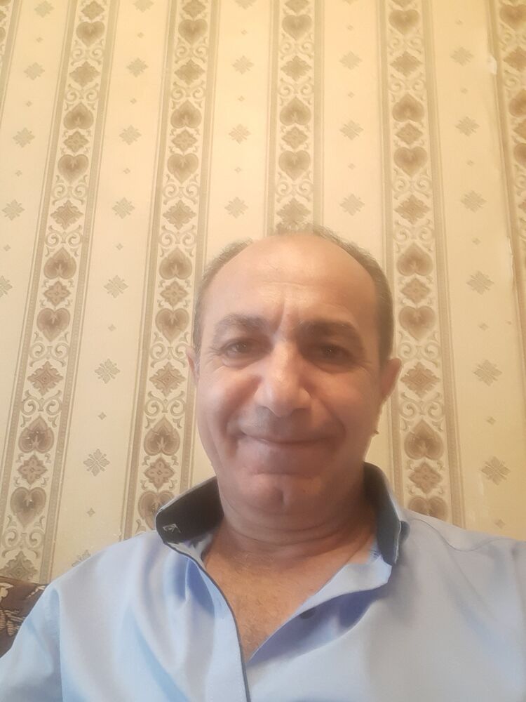  43318703  Mikael, 57 ,    