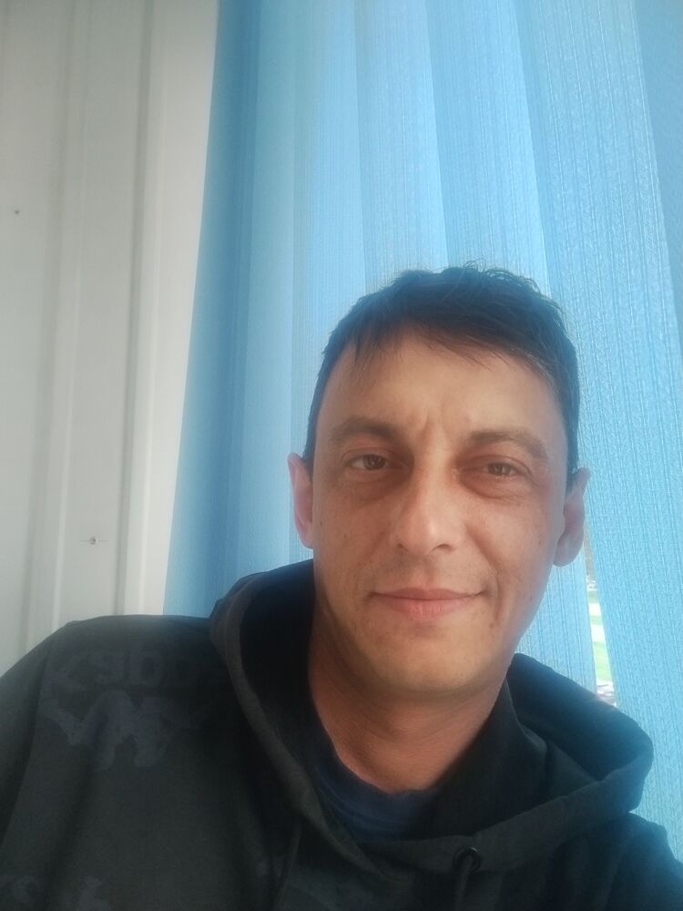  51891843  , 37 ,    