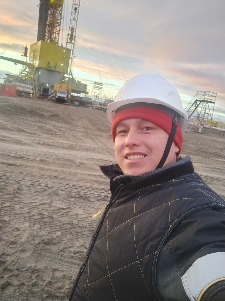  46100903  , 32 ,    
