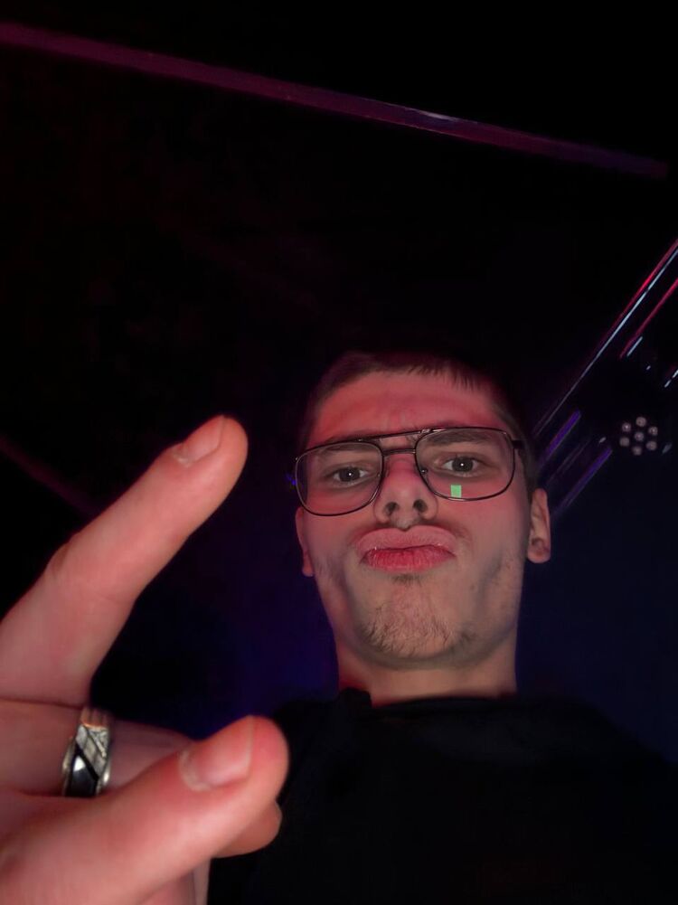 ���� 40821413 ����� �����, 22 ����, ���� ���������� � �������