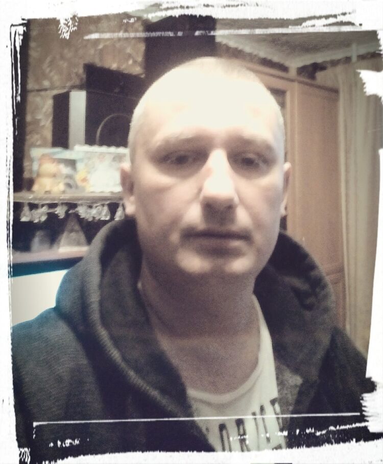  ,   Ruslan, 44 ,   ,   , c 