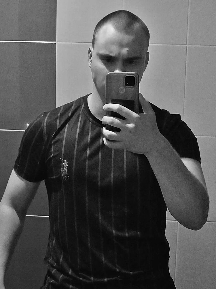  47779183  Alexander, 21 ,    -