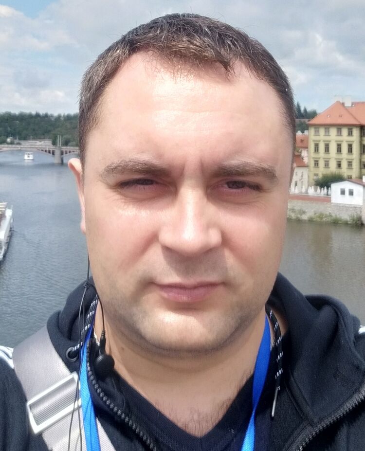  50195053  Ilya, 34 ,    