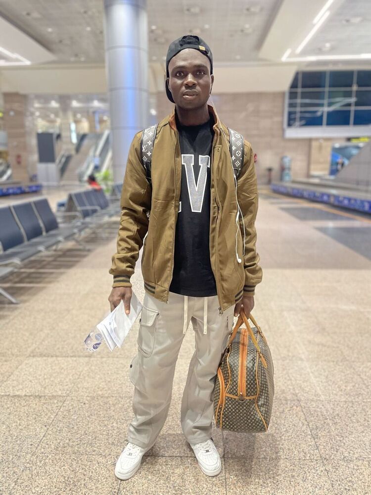 ���� 55022283 ����� John, 25 ���, ���� ���������� � ������