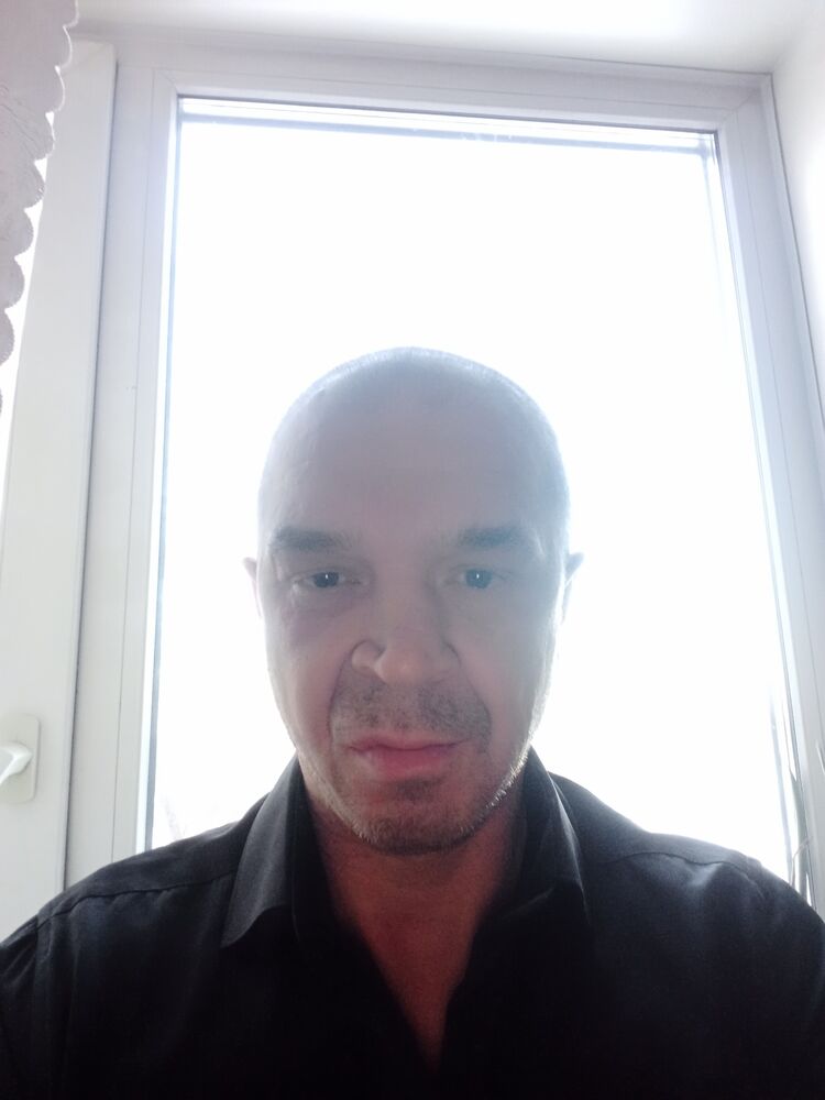  51745673  Dima, 44 ,    