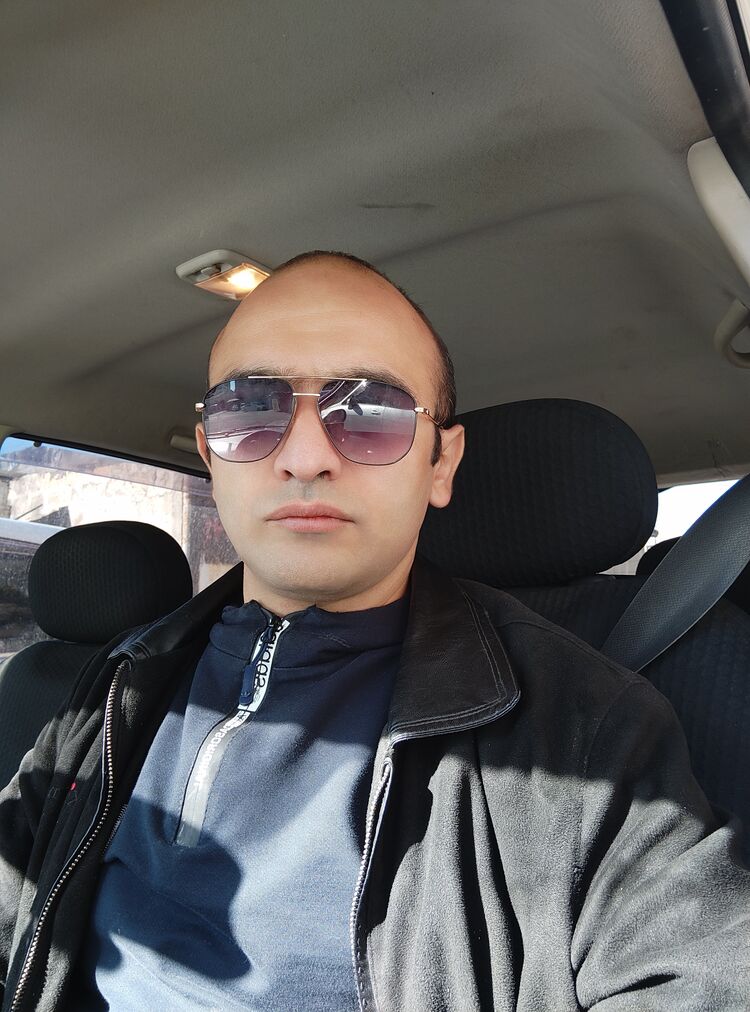  42881653  , 34 ,    