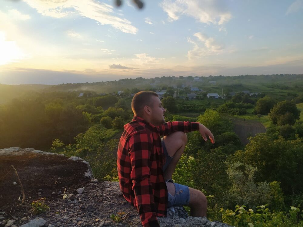  54448053  , 27 ,    -