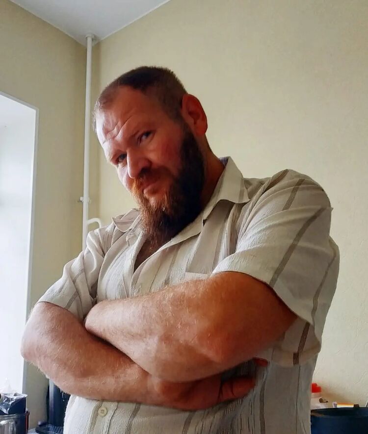  ,   Dmitry, 44 ,   ,   , c 