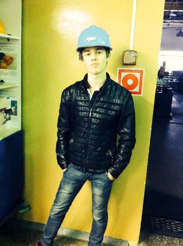  29169263  Alex, 29 ,    