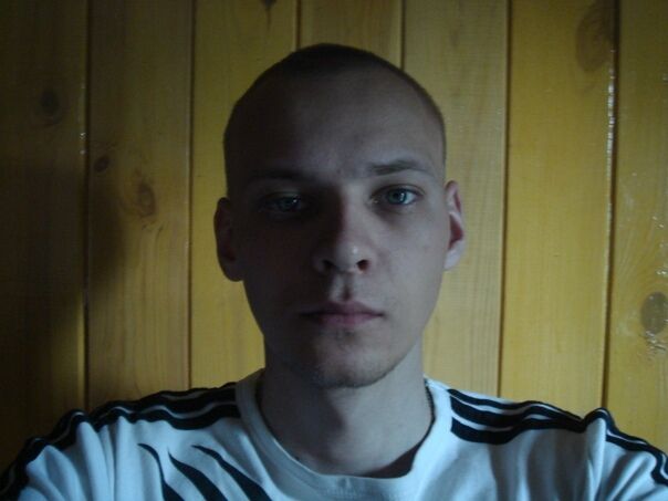  28518993  Stanislav, 35 ,    