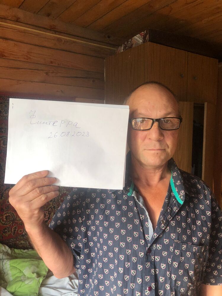  41692243  , 51 ,    